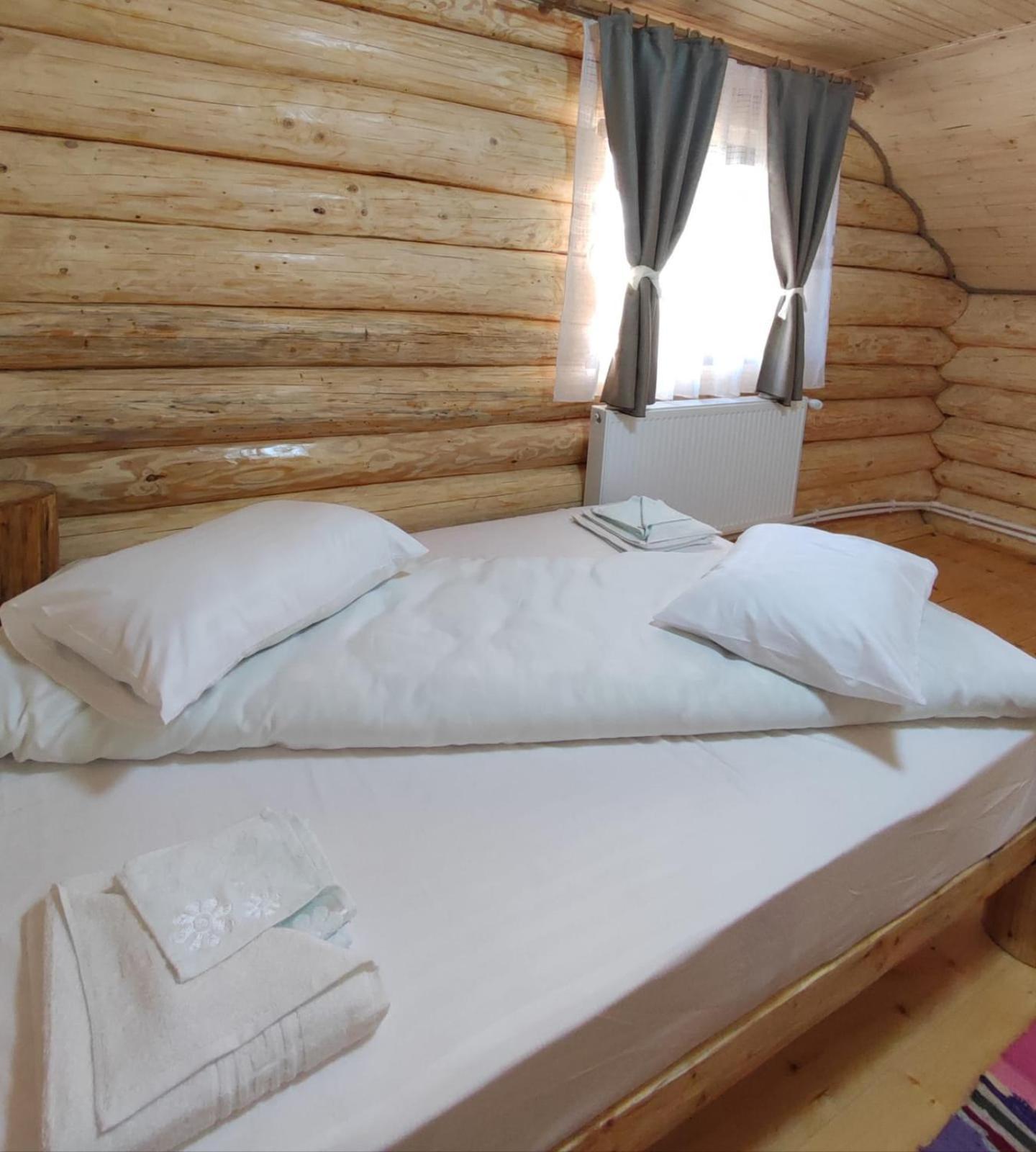Cabana Colt De Munte Gârda de Sus Exterior photo